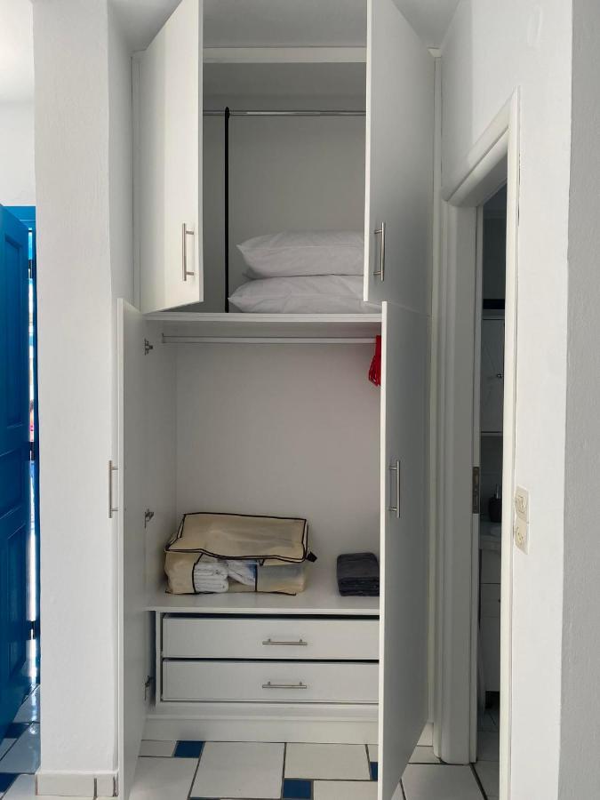 Giavasi Seaside Finiki Apartment Екстериор снимка