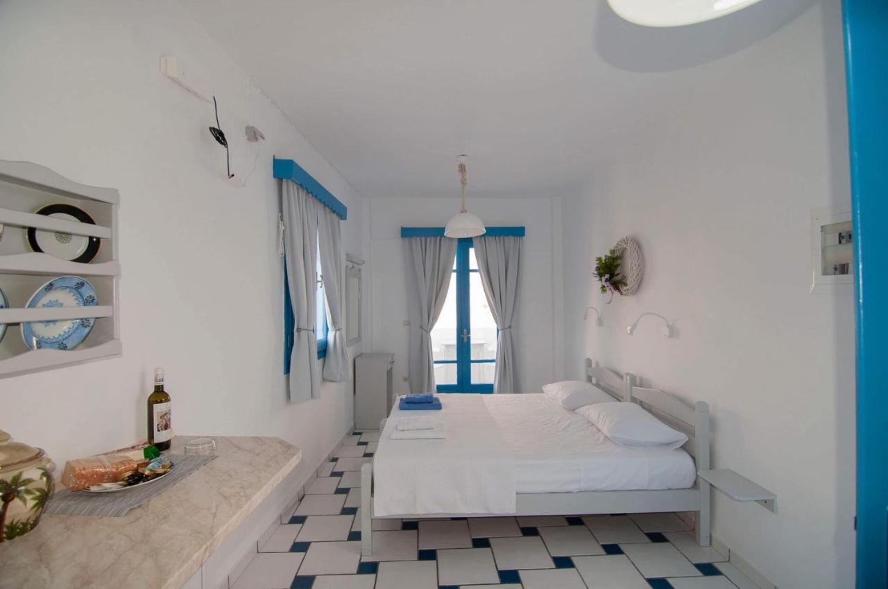 Giavasi Seaside Finiki Apartment Екстериор снимка