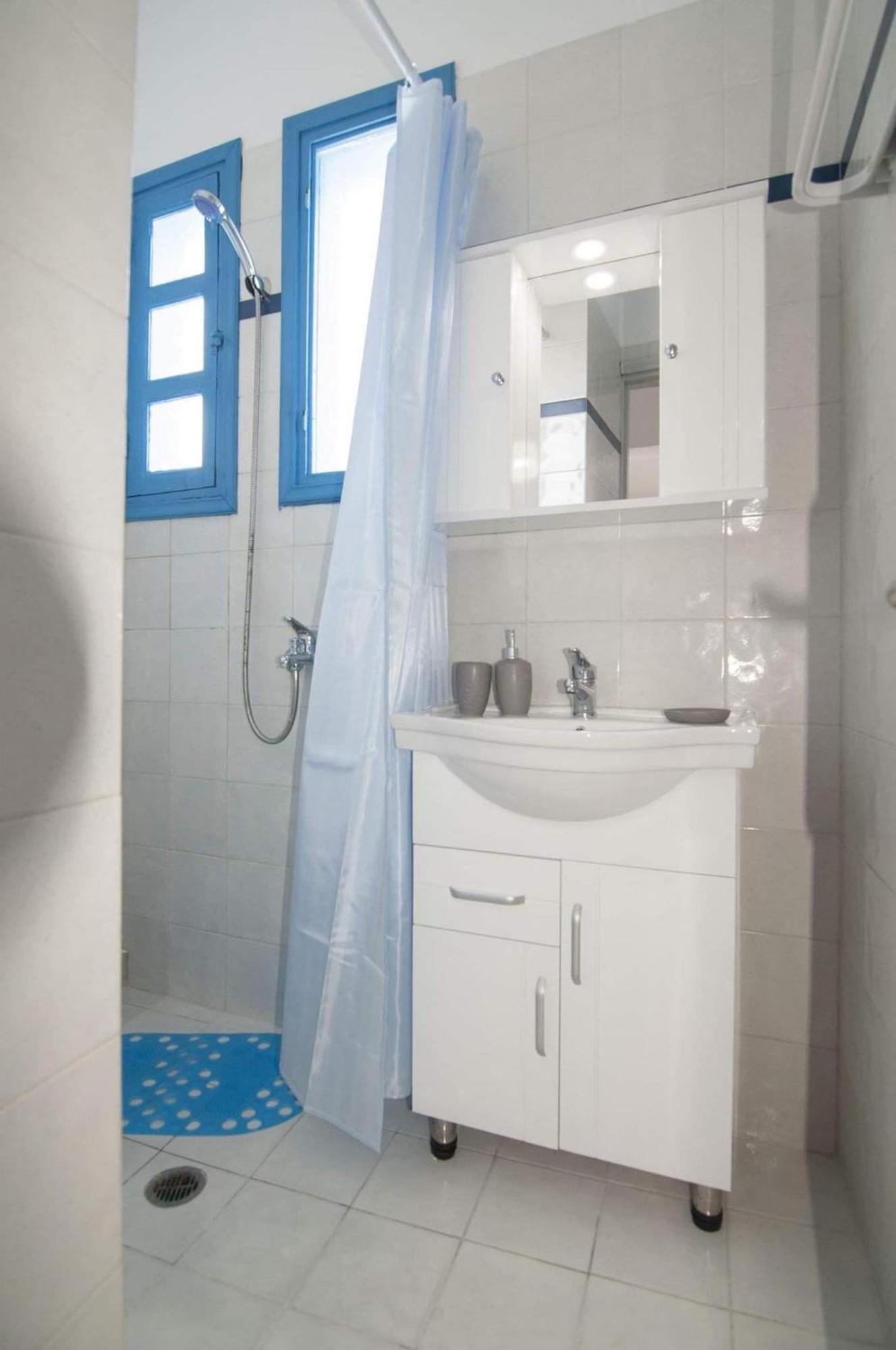 Giavasi Seaside Finiki Apartment Екстериор снимка