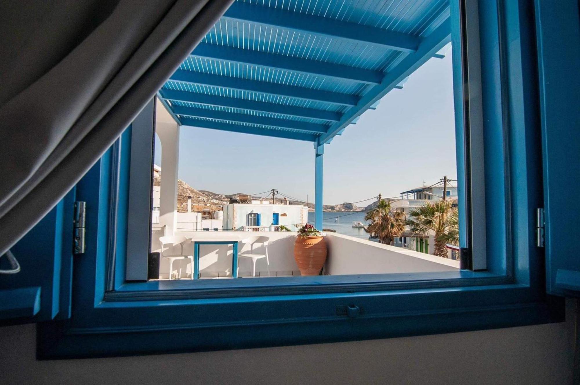 Giavasi Seaside Finiki Apartment Екстериор снимка
